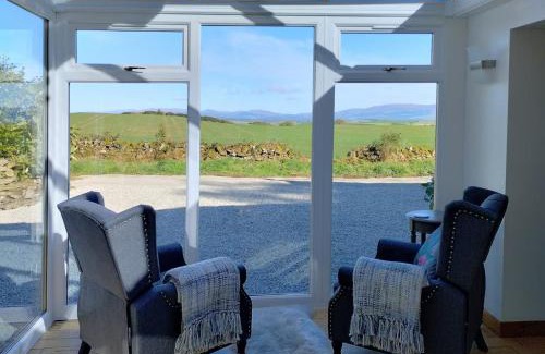 Newton Stewart House | Airlies Cottage