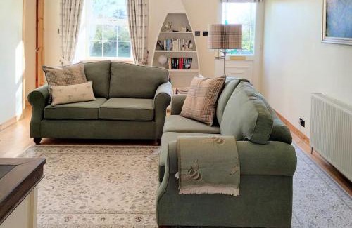 Newton Stewart House | Airlies Cottage