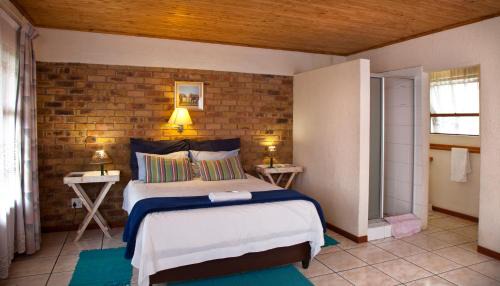 Kempton Park Cabin | Airport Bird & Game Lodge