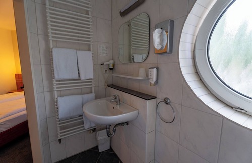 Eil Hotel | Airport Business Hotel Köln