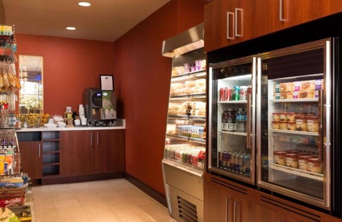 Burlingame House | Airport convenience outside San Francisco