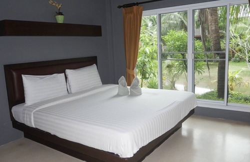 Bophut Hills Resort | Airport Garden Resort