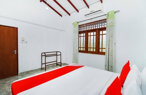 Andiambalama Hotel | Airport Green View Resort
