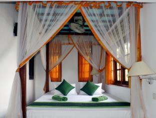 Raddolugama Hotel | Airport Green Olive Villa