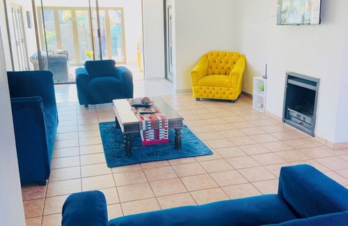 Kempton Park House | Airport Imperial Guest House