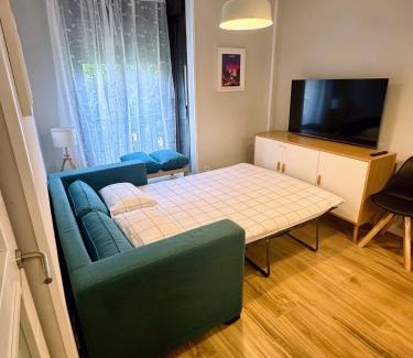 Rejas Apartment | Airport Madrid Plenilunio Suites blue