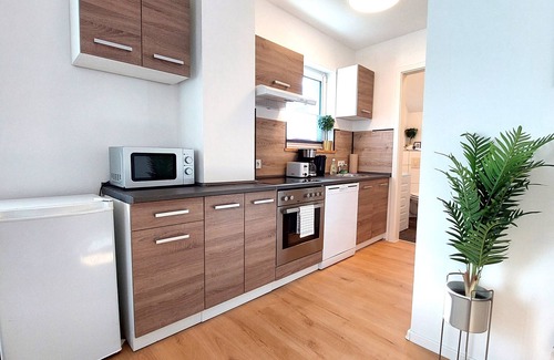 Lohausen Apartment | Airport Messe Apartments
