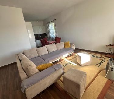 Nikel House | Airport Nest