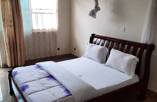 Entebbe Hotel | Airport Side Hotel Entebbe