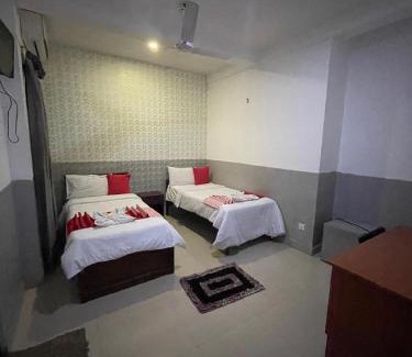 Seeduwa - Katunayake Hotel | Airport Transit KINGS HOTEL