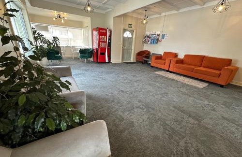Mangere House | Airport Westney Lodge