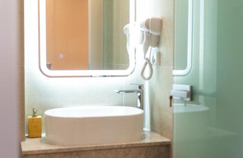 Spata-Artemida Hotel | Airscape Hotel Free Shuttle From And To Athen's Airport