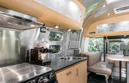 Altadena House | Airstream Urban Campsite