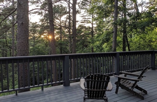 Eureka Springs Cabin | Airstream with Sunset Deck