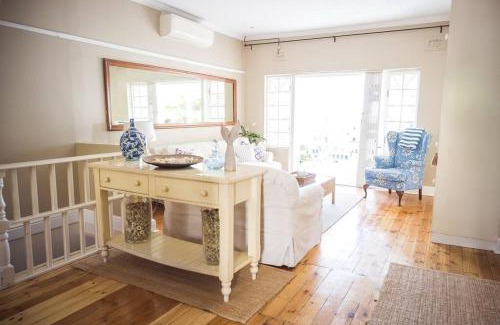 Port Elizabeth Central House | AirTulla