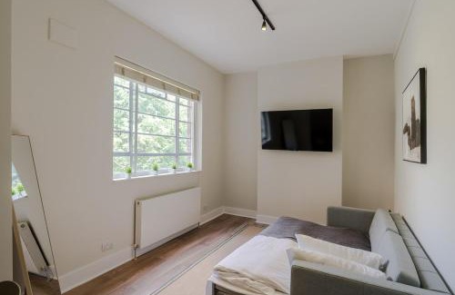 Colville Apartment | Airy 2-Bed Flat in Notting Hill