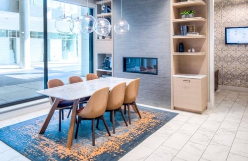 Clarendon Apartment | Airy Clarendon 1BR w/ Pool & Gym, steps to Metro & TJ, by Blueground