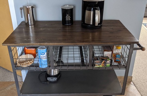 Longmont Apartment | Airy Guesthouse - Walkable Neighborhood Coffe Shop/Restaurants/Bakery
