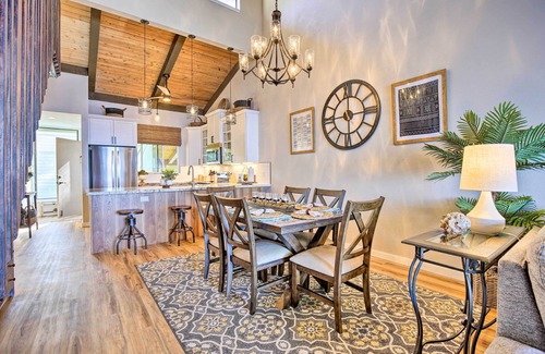 Kahaluu Bay Apartment | Airy Oceanfront Kailua-kona Gem w/Community Pool