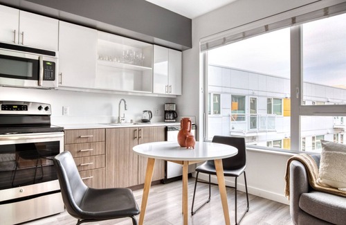 Overlake Apartment | Airy Redmond 1BR w/Gym & BBQ, nr Town Center, by Blueground