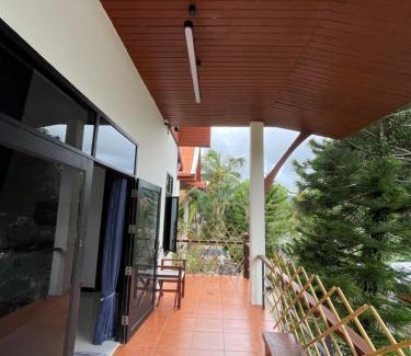 Cherngtalay Villa | Aisawan Resort villa