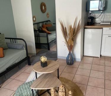 Aix-en-Provence Apartment | Aix-en-Provence, Charmant studio proche toutes comodités et axes routiers, linges fournis