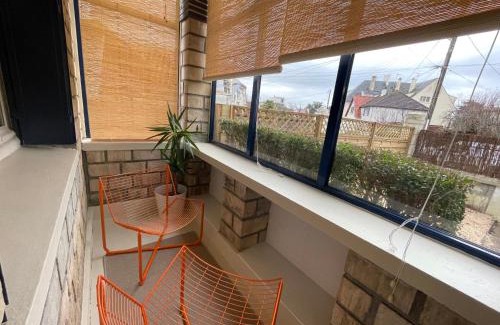 Verte Vallee Apartment | Ajania, Appt avec parking et petit jardin privé