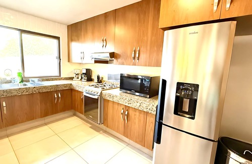 San Antonio Tlayacapan House | Ajijic Modern 1 Bedroom Home - Great Patio - Walk To Everything - 1 Night Rates