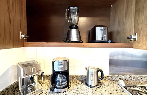 San Antonio Tlayacapan House | Ajijic Modern 1 Bedroom Home - Great Patio - Walk To Everything - 1 Night Rates
