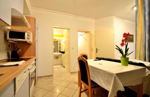 Donaustadt Apartment | AJO Apartments - Alte Donau Garden Flat - Self-Check-in