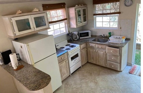 Fitts Village Villa | Ajoupa 2, Fitts Village, St James, 2 bed villa with pool set in tropical gardens