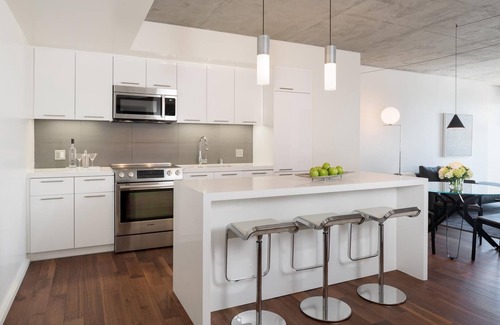 West Hollywood Hotel | AKA Residences Private Balcony Suite w/WiFi & Stunning Downtown L.A. Views