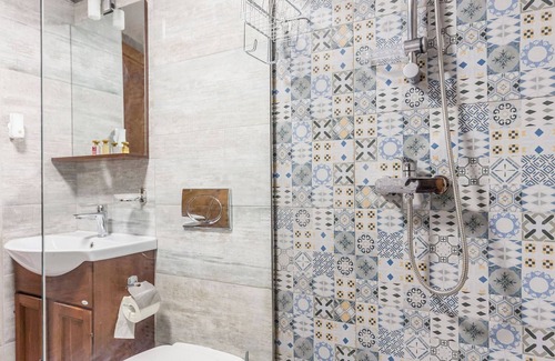 Brasov Apartment | Aki Junior Old Town Haven
