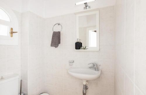 Akrotiri Apartment | Akrotiri Sea View Maisonette