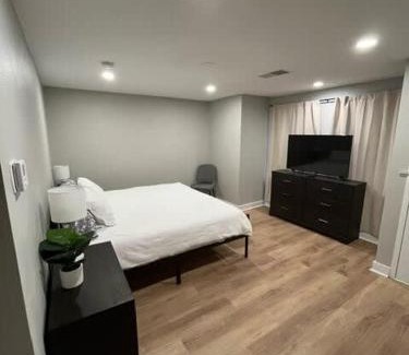 South Central Omaha Apartment | Aksarben Apt-Close to UNO & I80