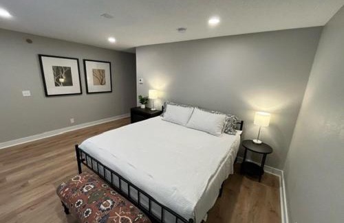 South Central Omaha Apartment | Aksarben Area 2 BD-2 BA by UNO