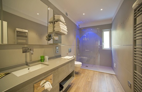 Torbole sul Garda Hotel | Aktivhotel Santalucia