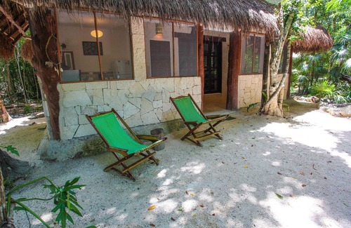 Akumal Cabin | Akumal, Art Jungle Cabin Pakal