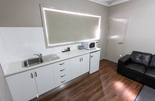 Dubbo Hotel | Akuna Motor Inn and Apartments
