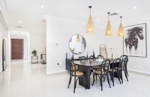 Al-Fujairah Villa | Al Bandar Luxury Villa with private pool - Al Dana Island Fujairah