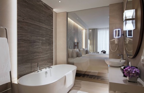 Deira Hotel | Al Bandar Rotana – Dubai Creek