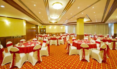 Al Qusais Apartment | Al Bustan Centre & Residence