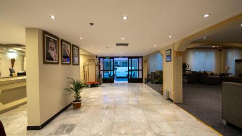 Al Khobar Hotel | Al Iqbal Hotel