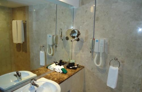 Al Etihad Hotel | Al Jazira Club Hotel