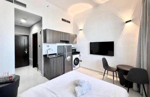 Jumeira 3 Apartment | Al Manara Classic Deluxe Sheikh Zayed Studio