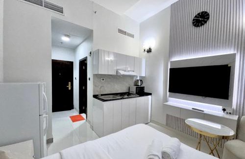 Jumeira 3 Apartment | Al Manara Premium Cozy Studio