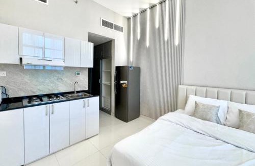 Jumeira 3 Apartment | Al Manara Premium Luxe Sheikh Zayed View Studio