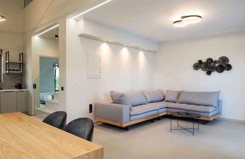 Adelianos Kampos Villa | Al Mare Selective Accommodation