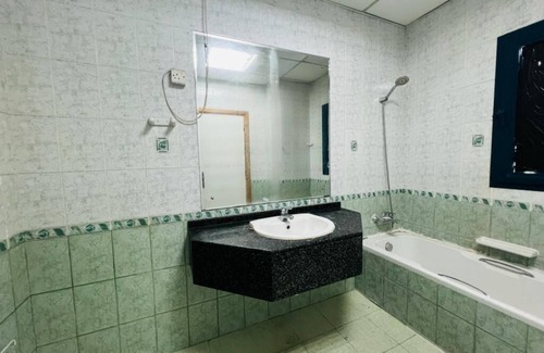Dubai Villa | Al Satwa Central Bliss