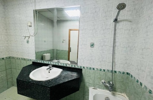 Dubai Villa | Al Satwa Central Bliss
